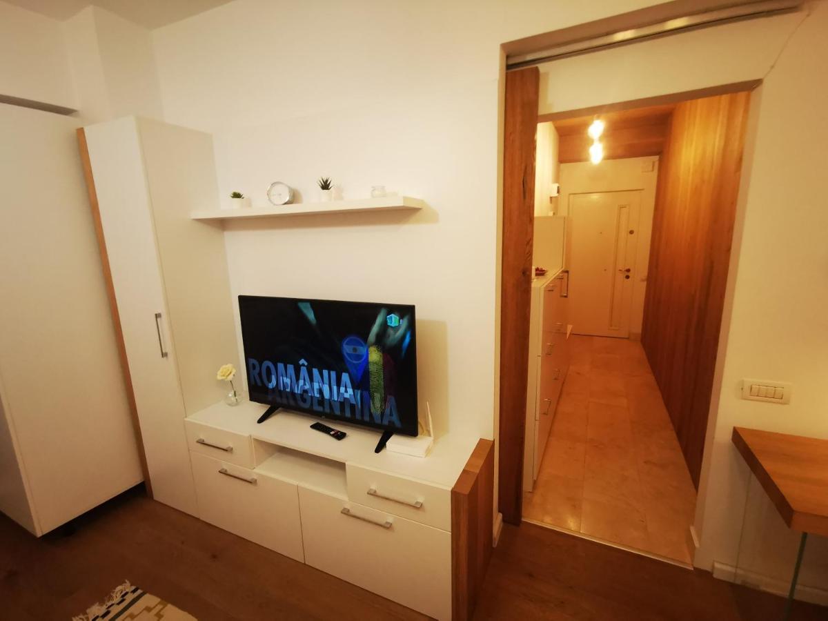 Diana'S Place Downtown Hotel Bukarest Kültér fotó